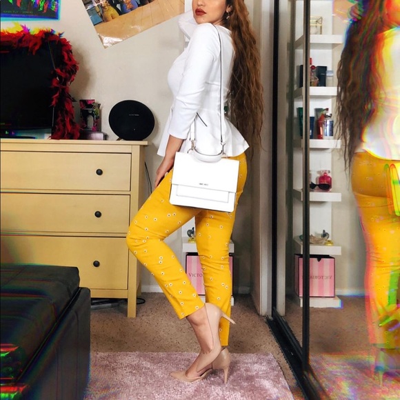 Yellow, flower detail pants - Picture 1 of 9